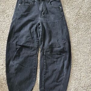 Black Barrel-Leg Jeans